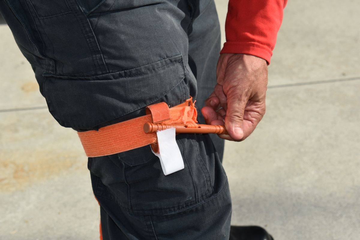 Tourniquet applicant and purchasing tips for police officers